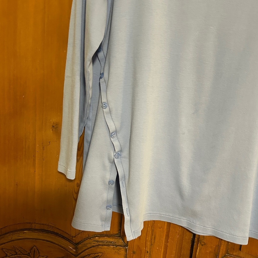 Chico's Periwinkle Blue 3/4 Sleeve Top with Side Button Detail. 2 (large) - Picture 2 of 6